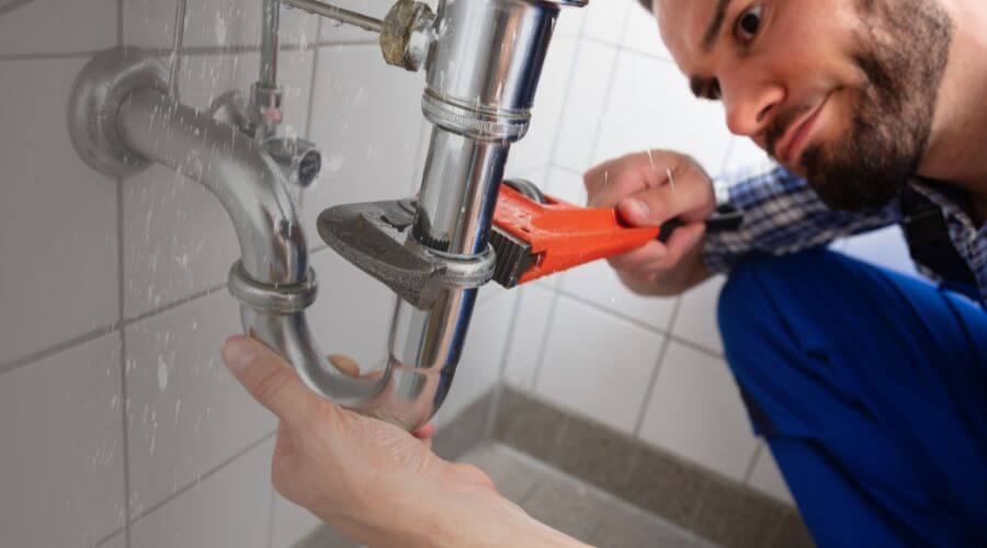 Local expert plumbing services in Fort Klamath, OR